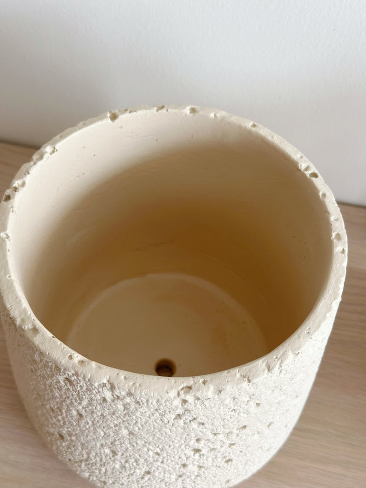 Tuff Terra Flowerpot