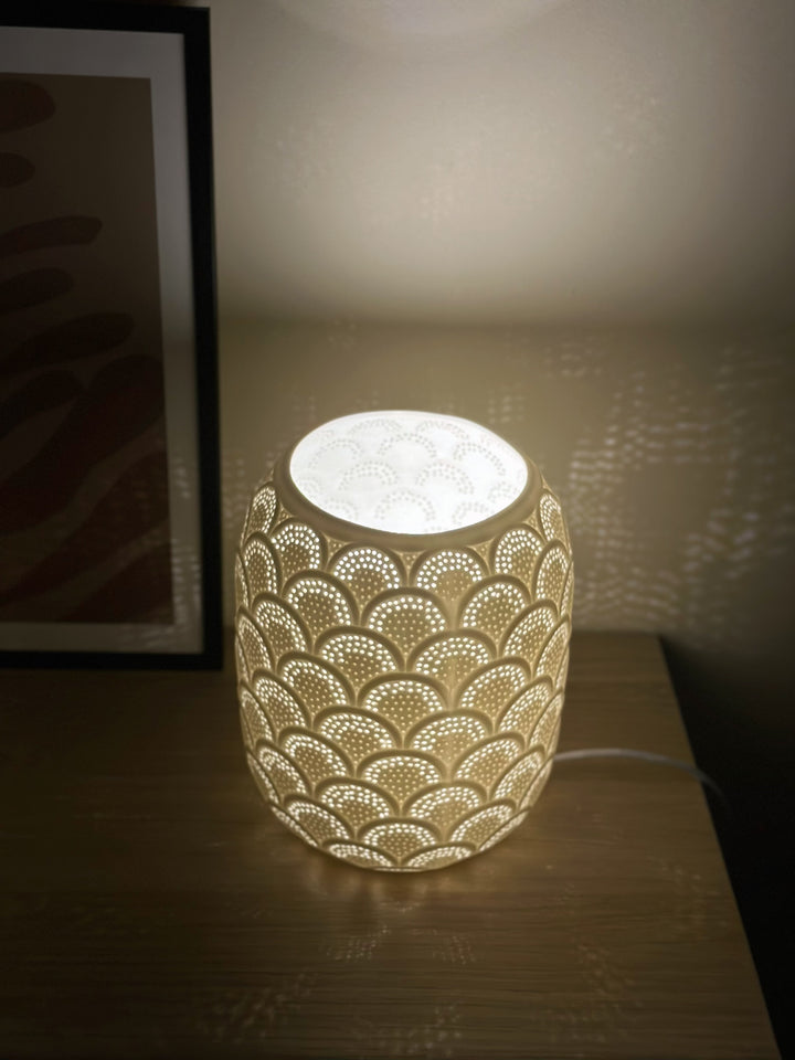 Luna Scallop Glow Table Lamp