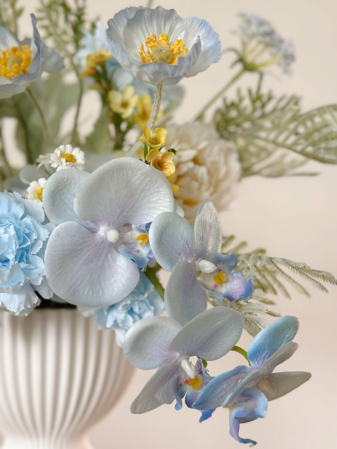 Lemon Sky Muse Bouquet (front facing)