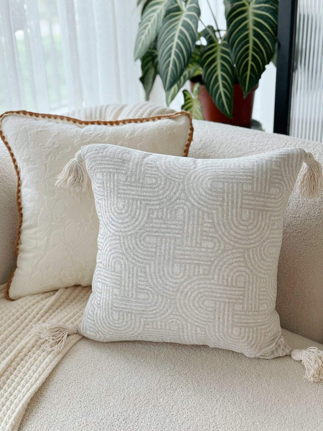 Soft Maze Cushion Cover
