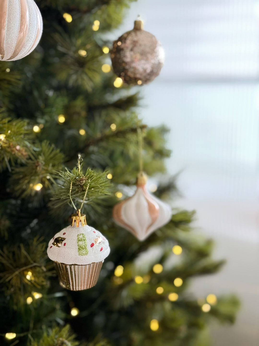 Rosé Glow Bauble Set (set of 12)