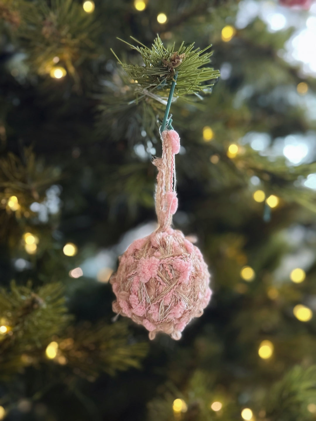 Peppermint Kiss Yarn Baubles (set of 6)