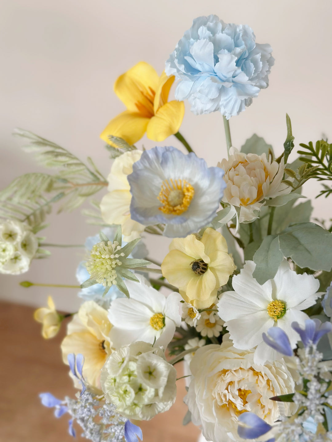 Lemon Sky Muse Bouquet (front facing)
