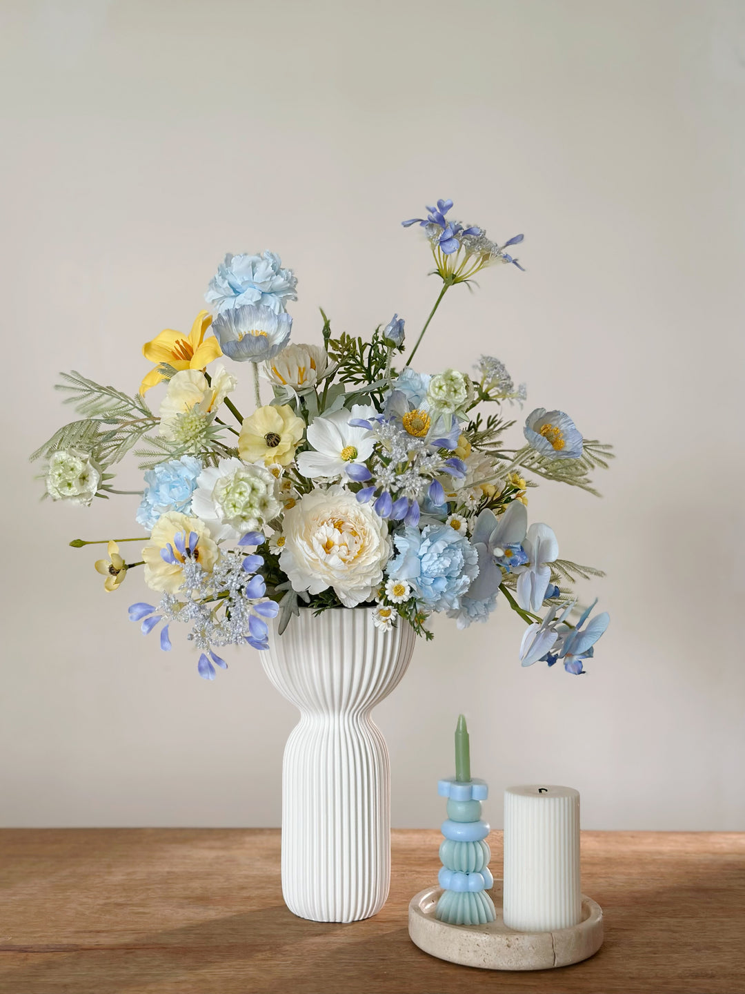 Lemon Sky Muse Bouquet (front facing)