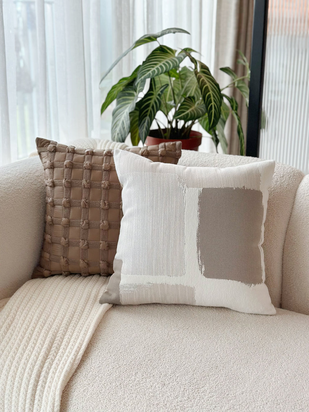 Canvas Stroke Cushion Cover