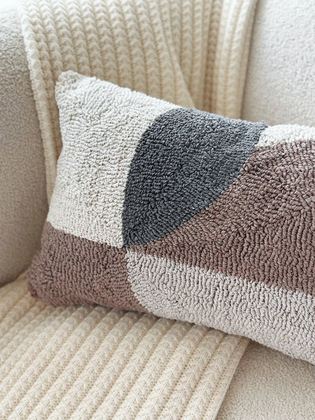 Contour Calm Waist Cushion Cover