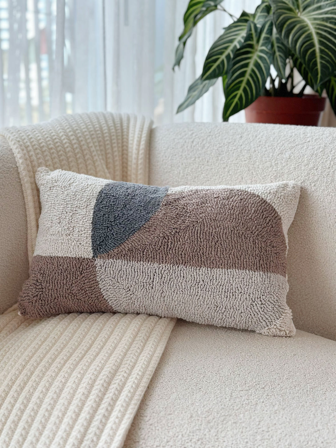 Contour Calm Waist Cushion Cover