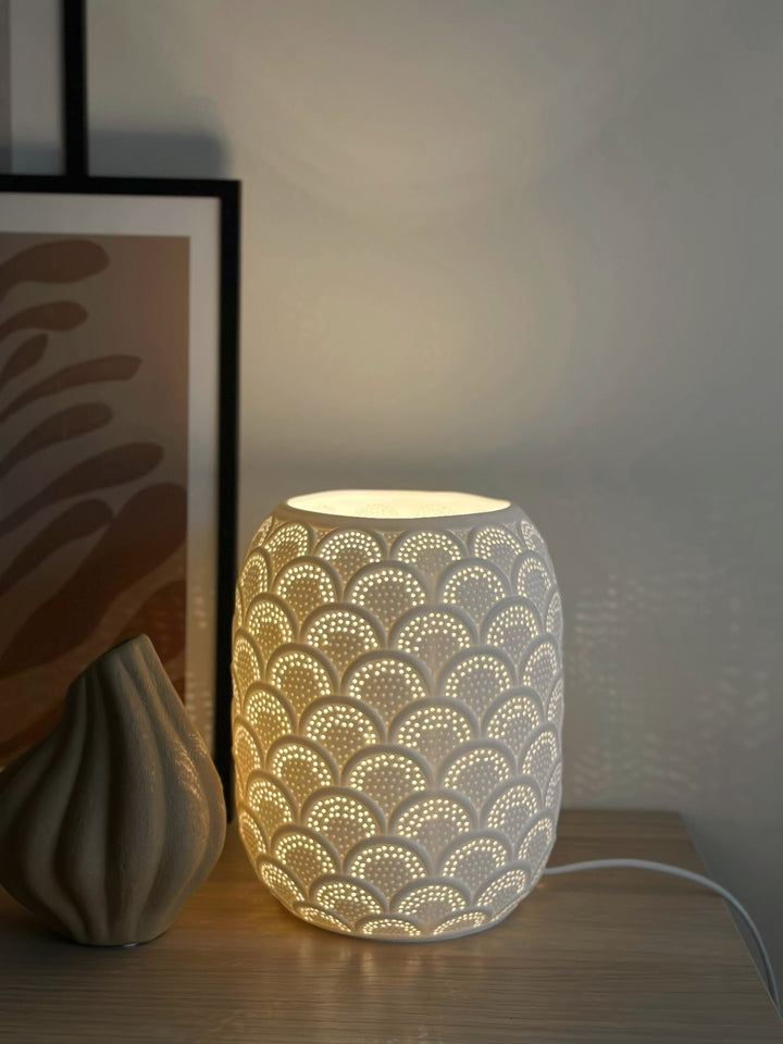 Luna Scallop Glow Table Lamp