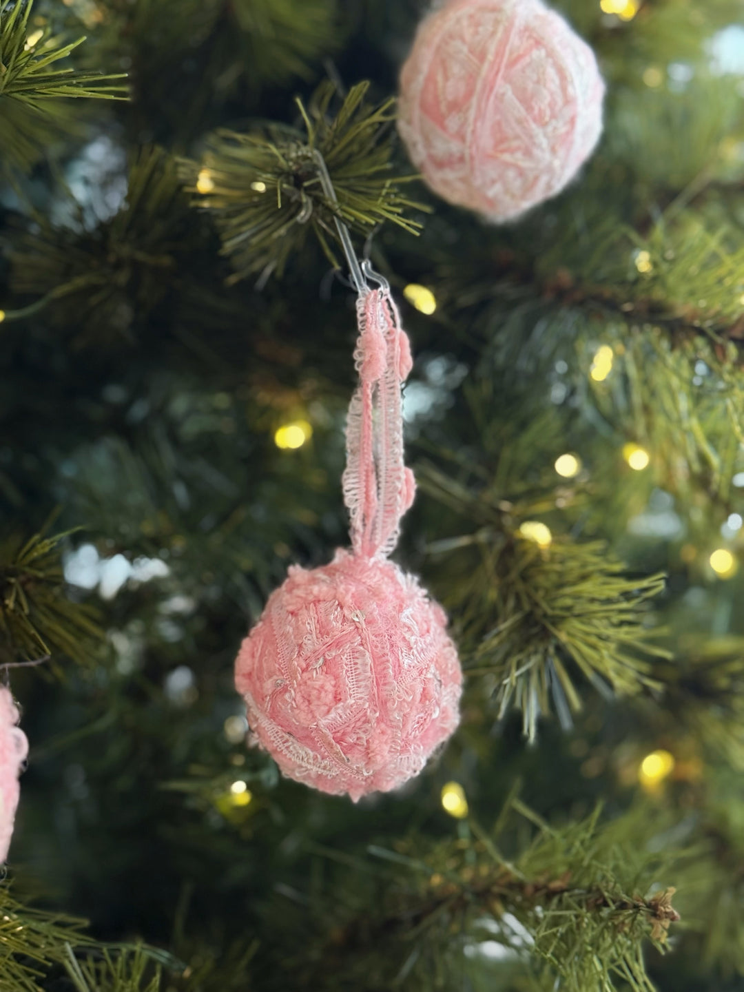 Peppermint Kiss Yarn Baubles (set of 6)
