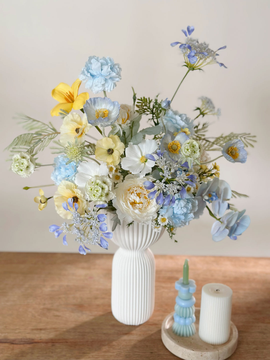 Lemon Sky Muse Bouquet (front facing)