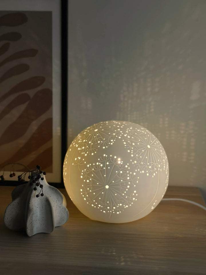Dandeluna Globe Table Lamp