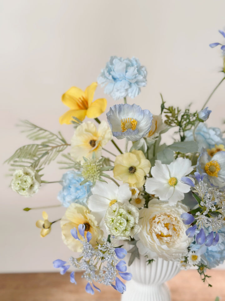 Lemon Sky Muse Bouquet (front facing)