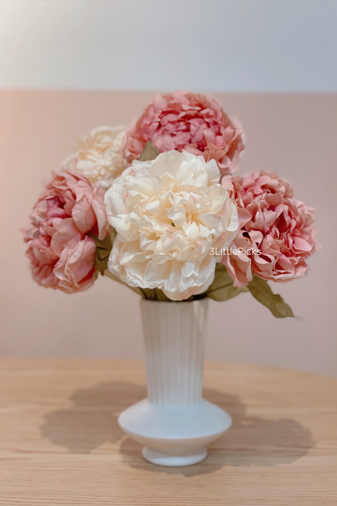 Simple Raw White Sculptural Decor Vase