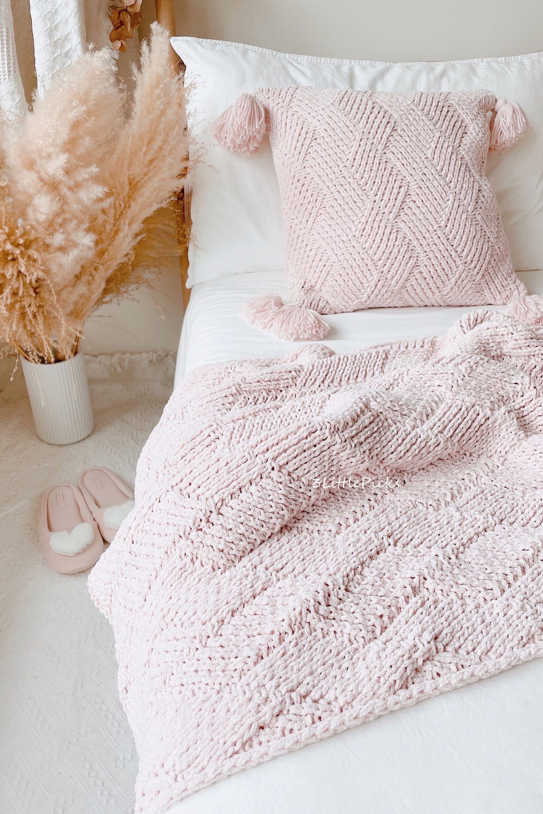 Pastel Pink Knitted Throw