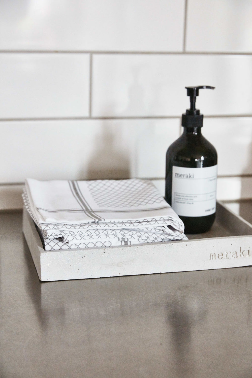 Concrete Tray, Lifestyle, Meraki - 3LittlePicks