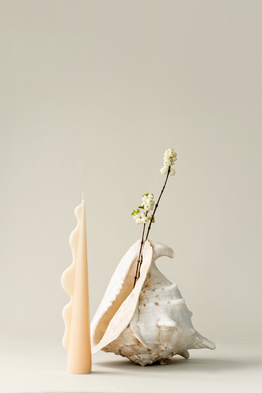 Seaweed Pillar Candle - Apricot