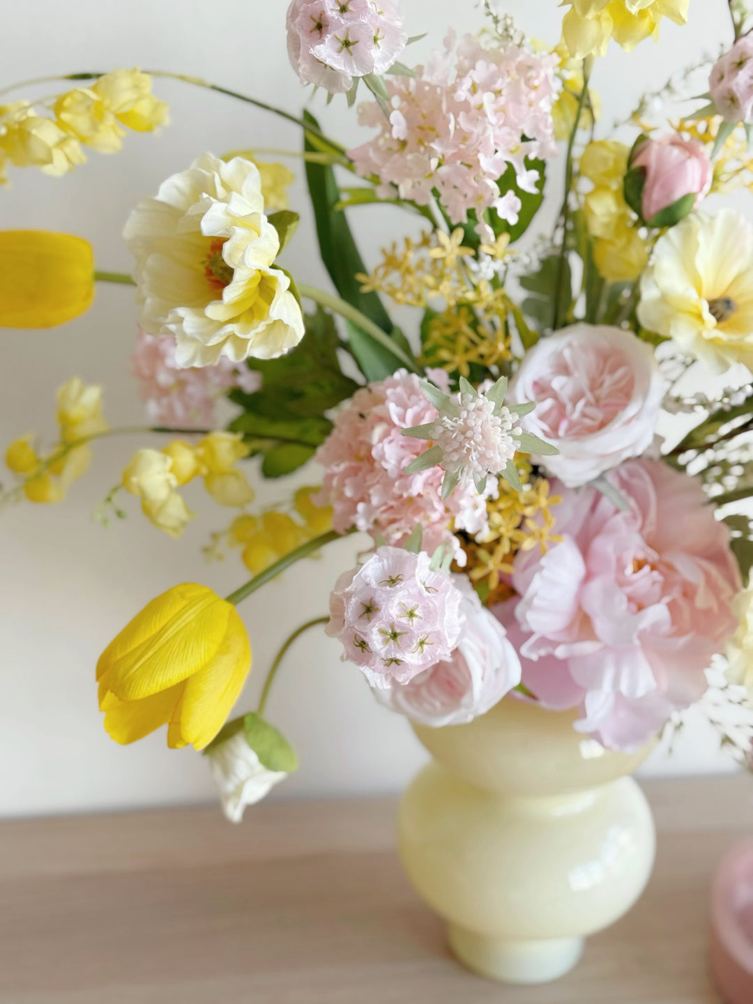 Butterblush Garden Bouquet (front facing)