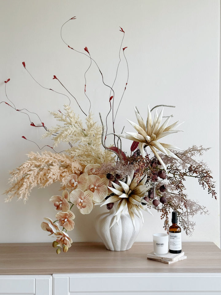 Earthen Wild Bloom in the Vase (1-sided)