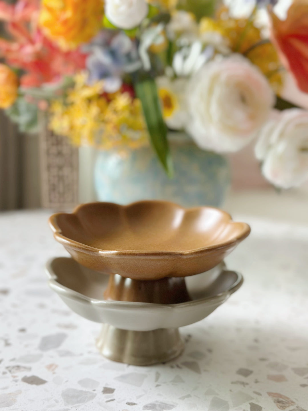 Petal Elegance Dessert Stand (3 colours)