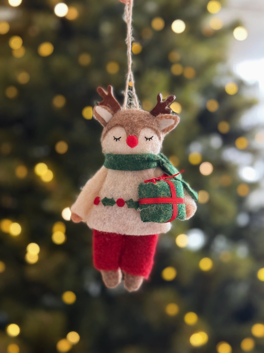 Gift Carrying Reindeer Felt Ornament