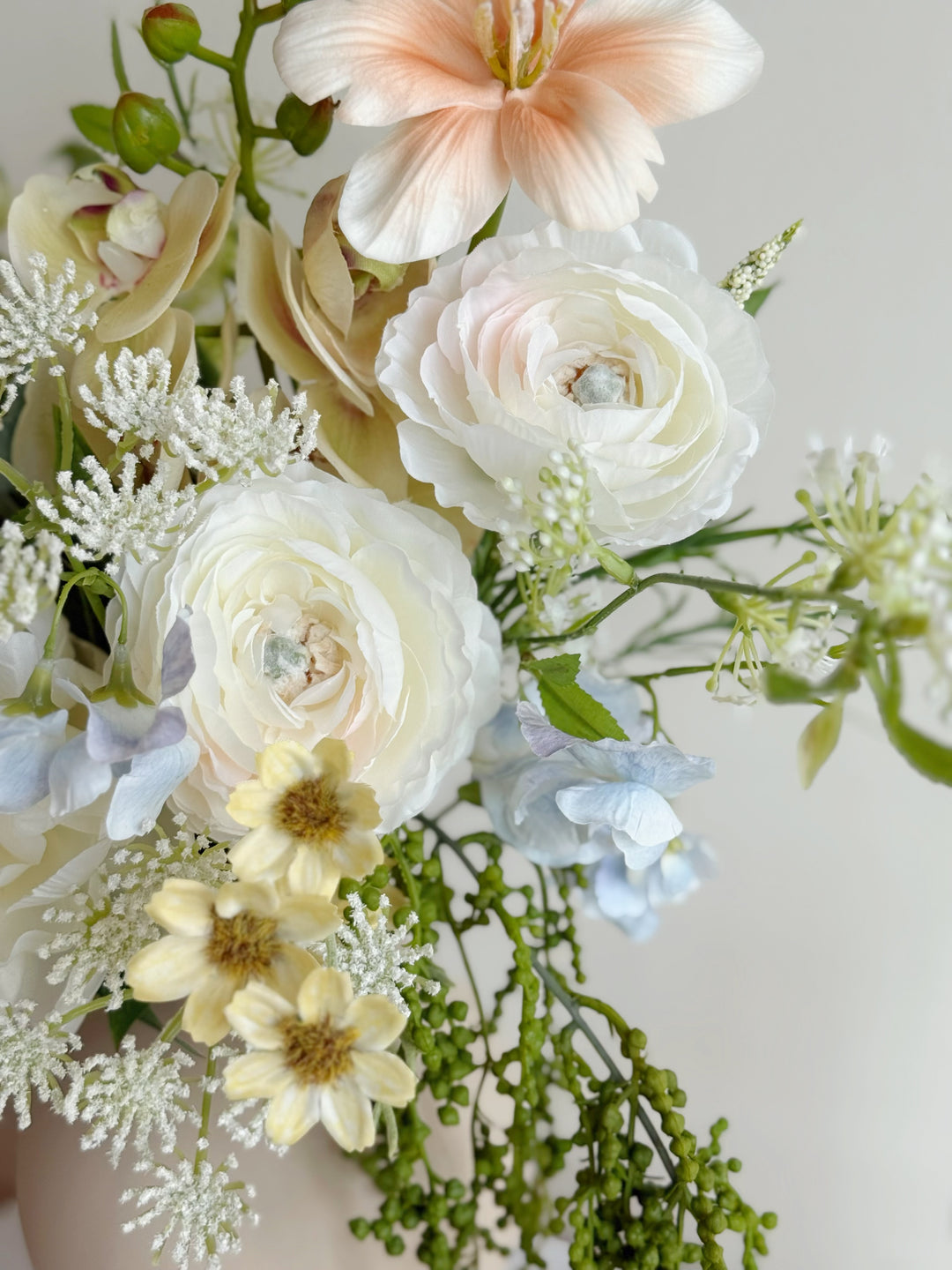 Soft Daybreak Bouquet (1-sided)