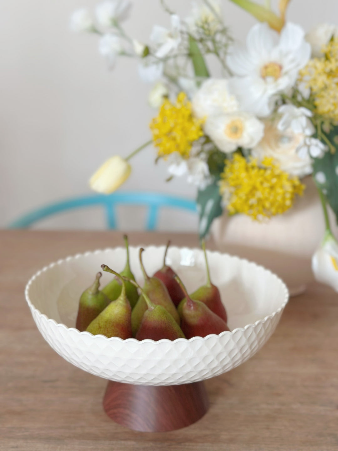 AquaScallop Fruit Bowl - cream