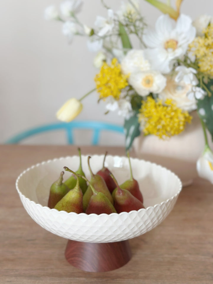 AquaScallop Fruit Bowl - cream