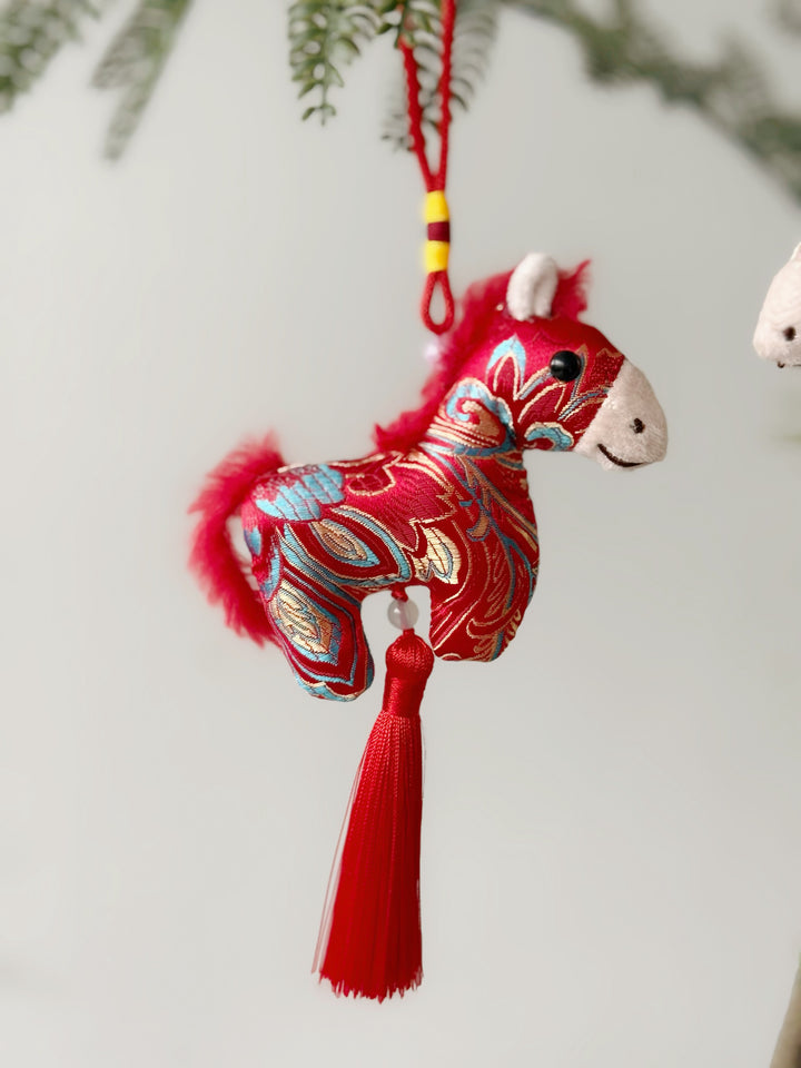 Lucky Trot Horse Tassel Charm (5 colours)