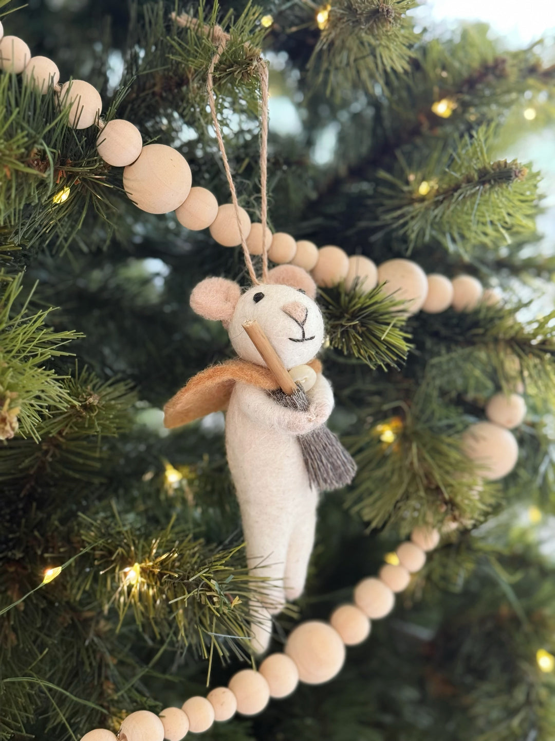 PRE-ORDER (24-28 Nov): Winter Helper Mouse Felt Ornament