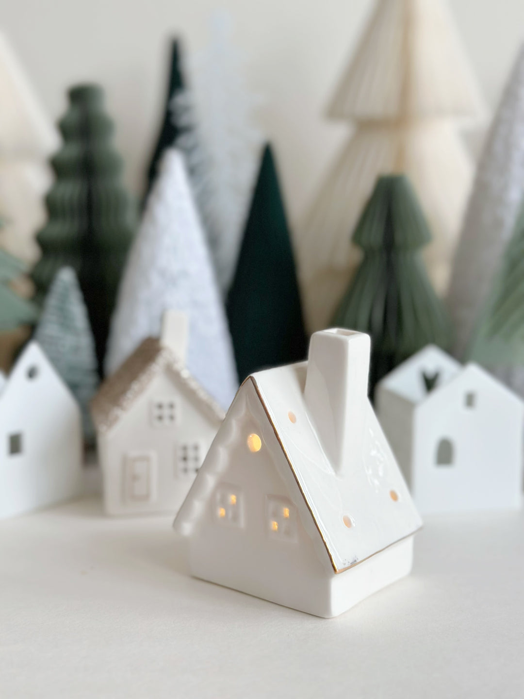 Cozy Glow Porcelain Cottage