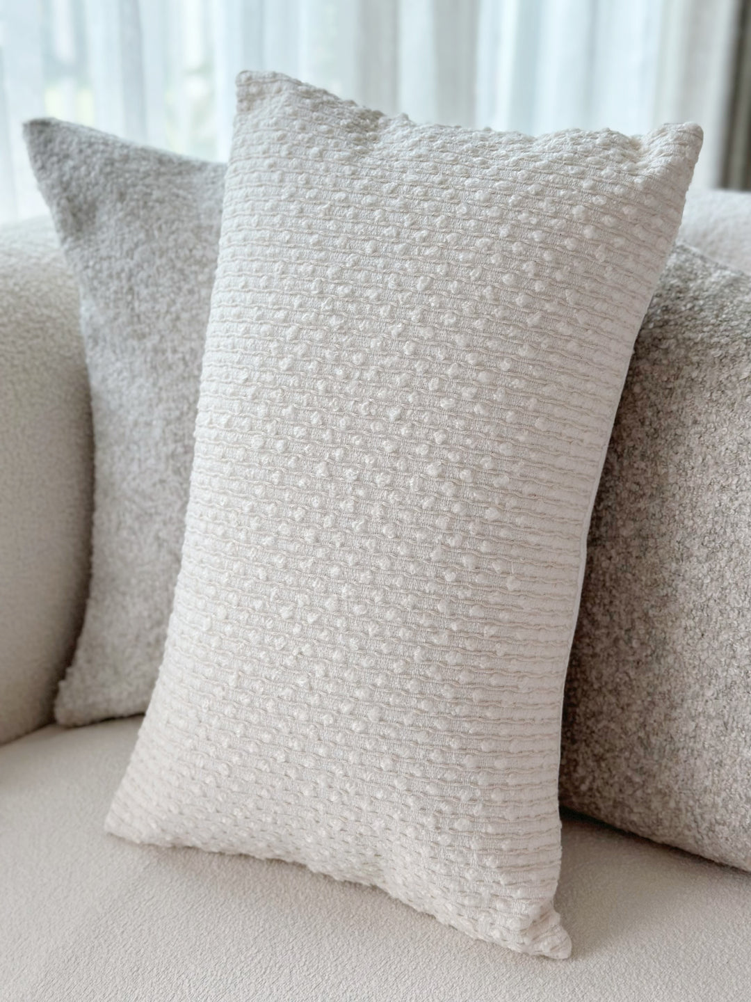 Dotted Waist Cushion Cover