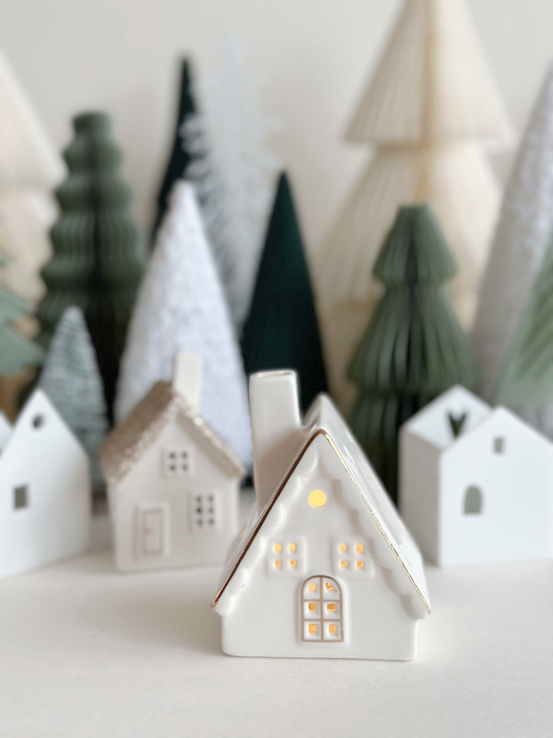 Cozy Glow Porcelain Cottage