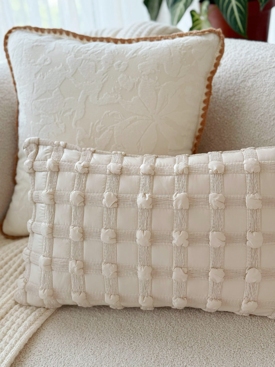 Bubble Grid Cream Latte Waist Cushion Cover