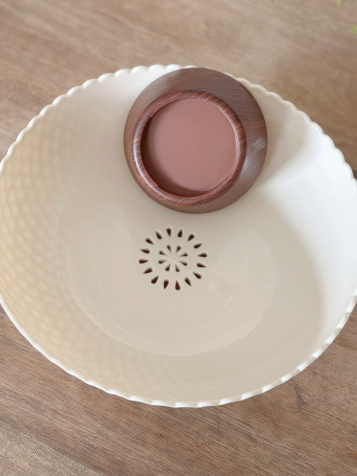 AquaScallop Fruit Bowl - cream
