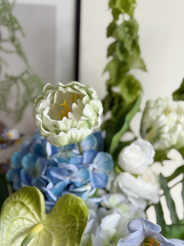 Azure Verdelle Bloom in the Vase (1-sided)