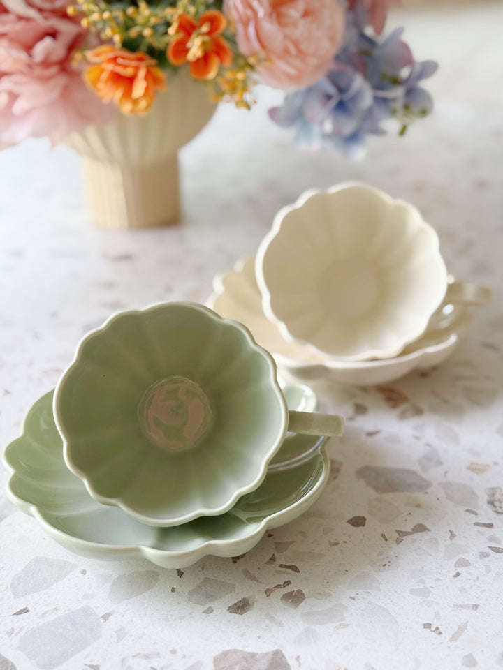 Blooming Petals Tea Set (2 colours)