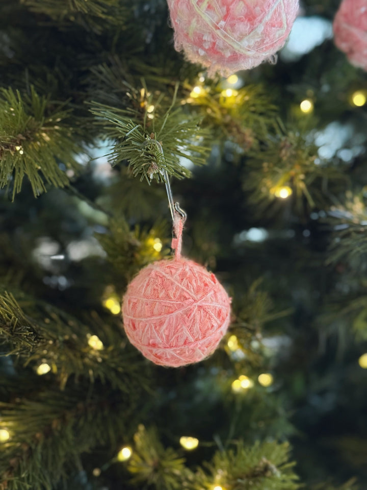 Peppermint Kiss Yarn Baubles (set of 6)