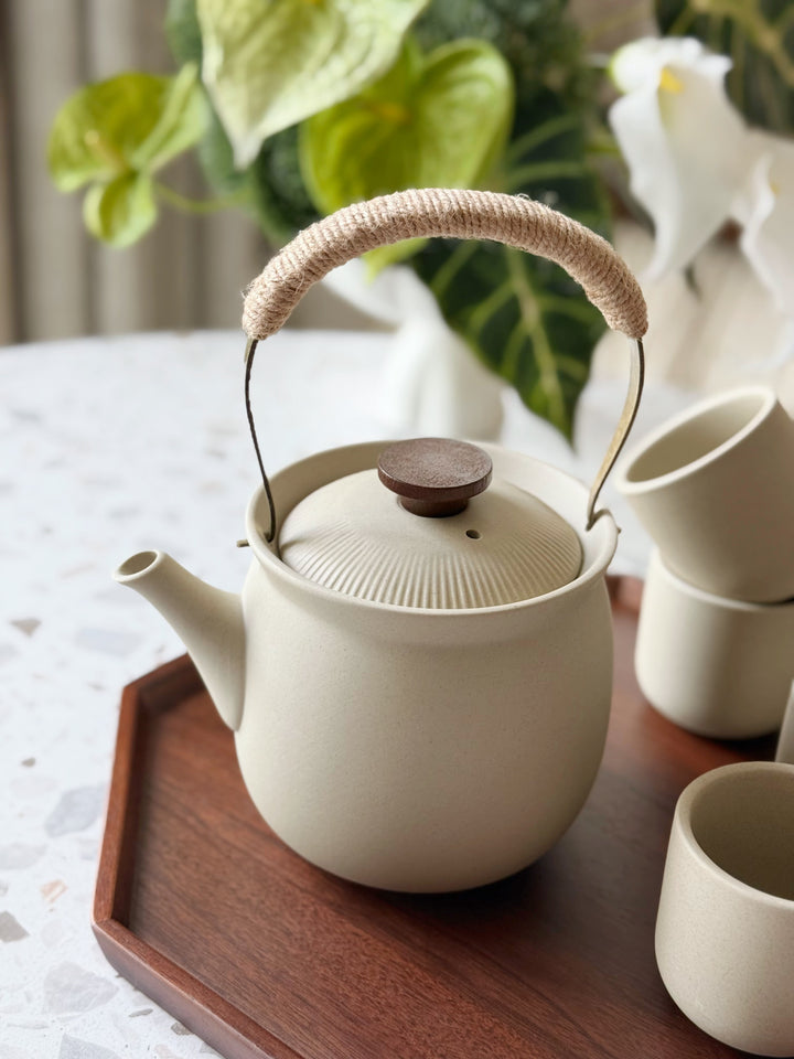Hearth & Harvest Tea Set