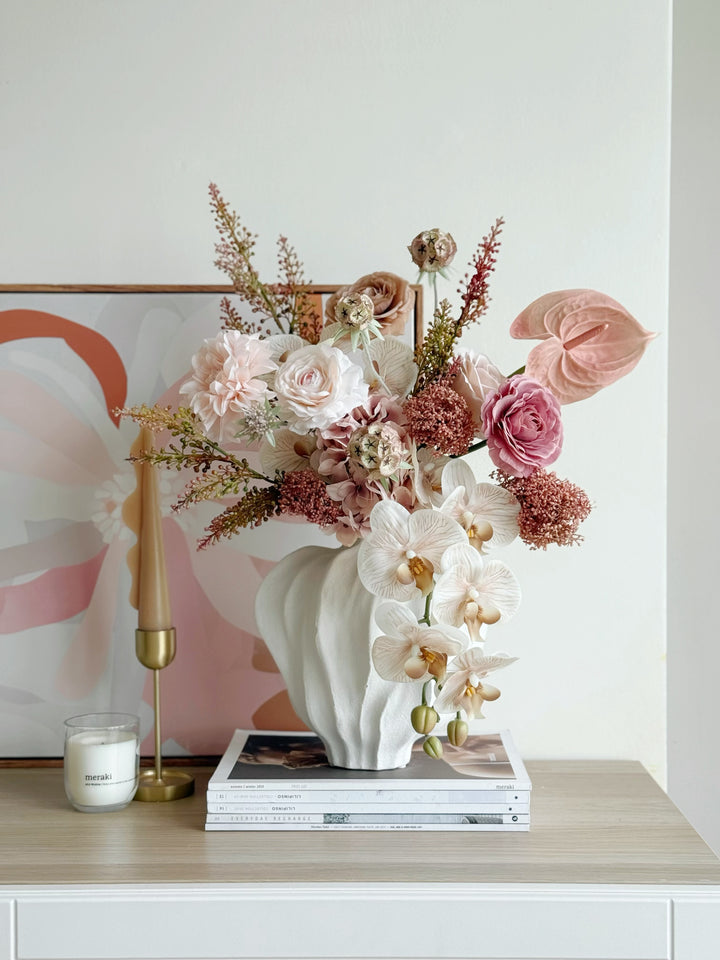 PRE-ORDER (19-22 May): Rosé Sculptura Bloom in the Vase (1-sided)