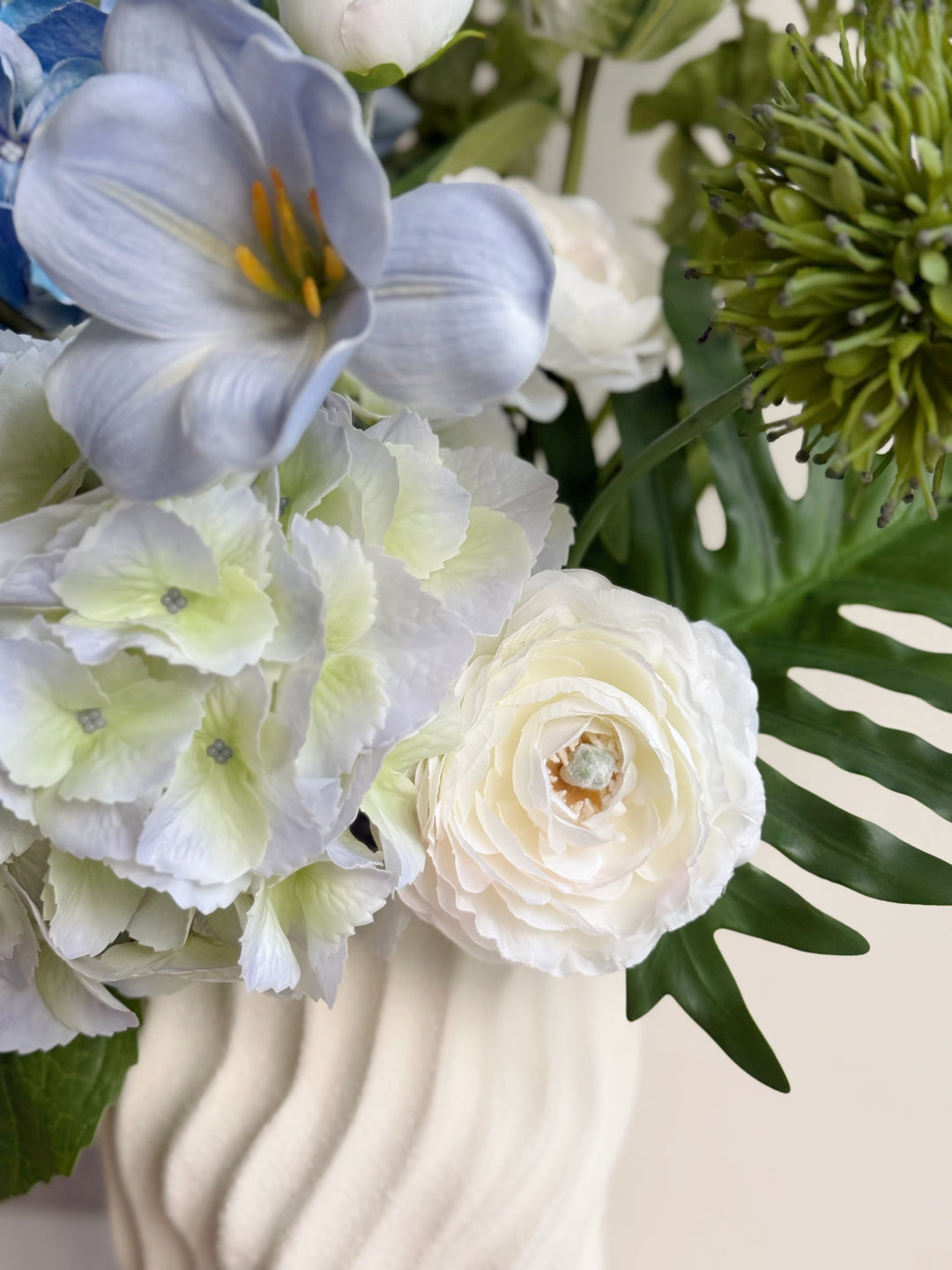 Azure Verdelle Bloom in the Vase (1-sided)