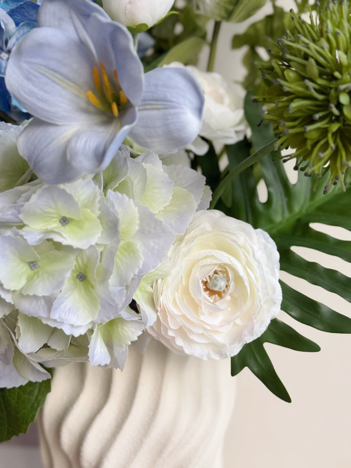 Azure Verdelle Bloom in the Vase (1-sided)