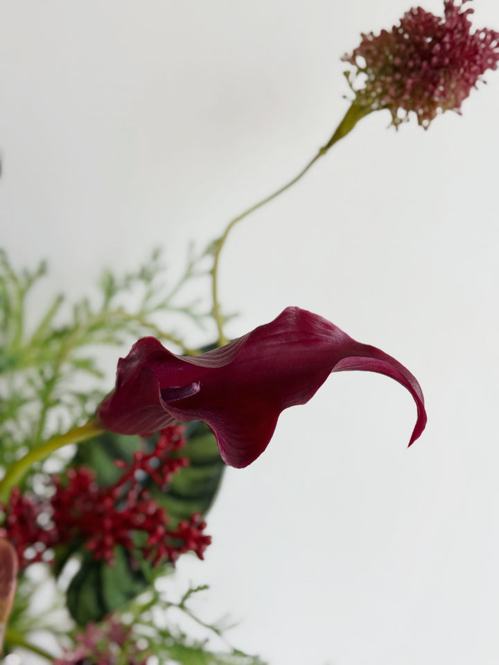 Evergreen & Merlot Harmony In The Vase Pot (1-sided)