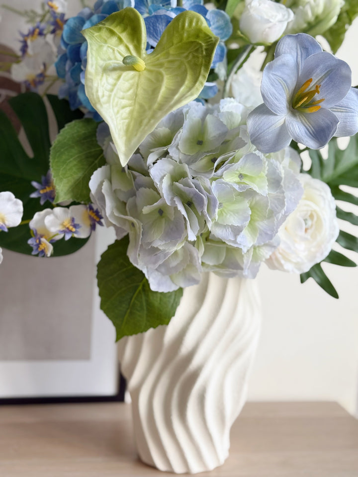 Azure Verdelle Bloom in the Vase (1-sided)