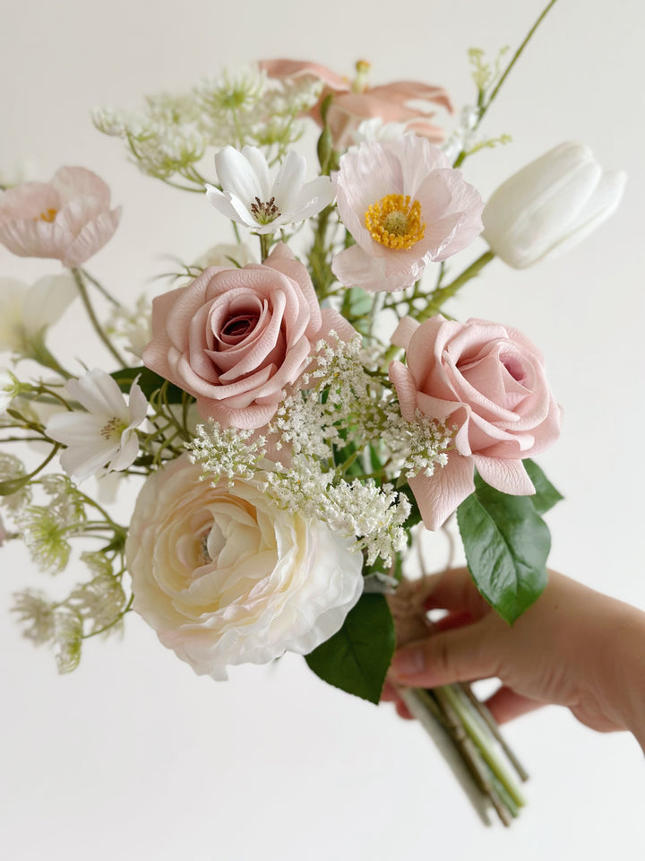 Soft Serenade Bouquet (front facing)