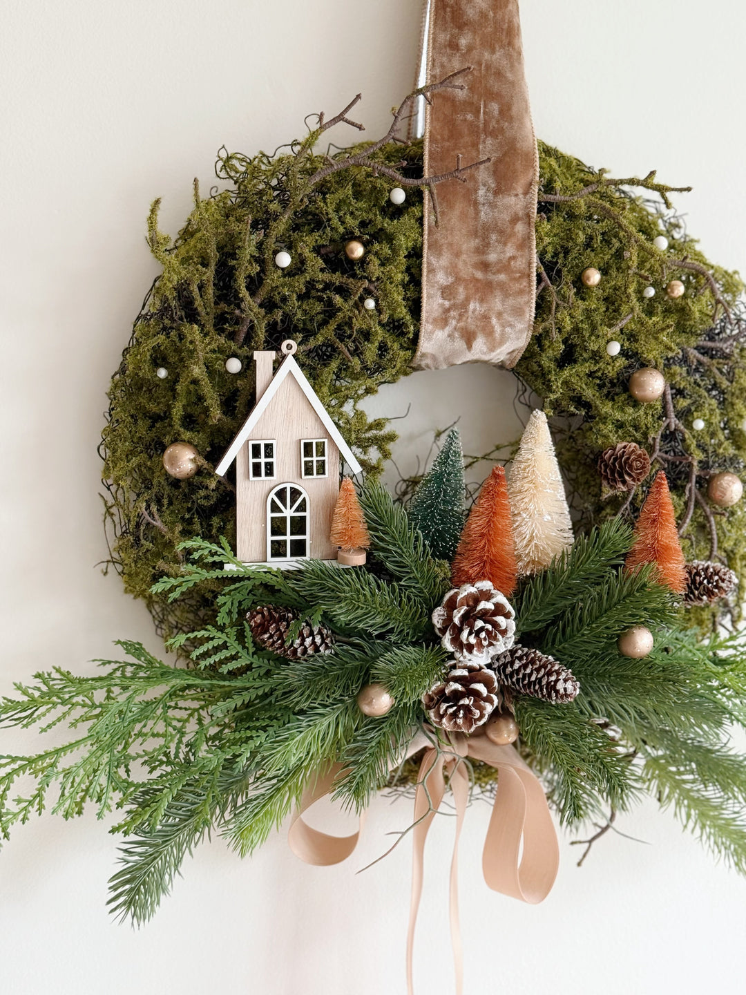 Winter Cottage Glow Wreath