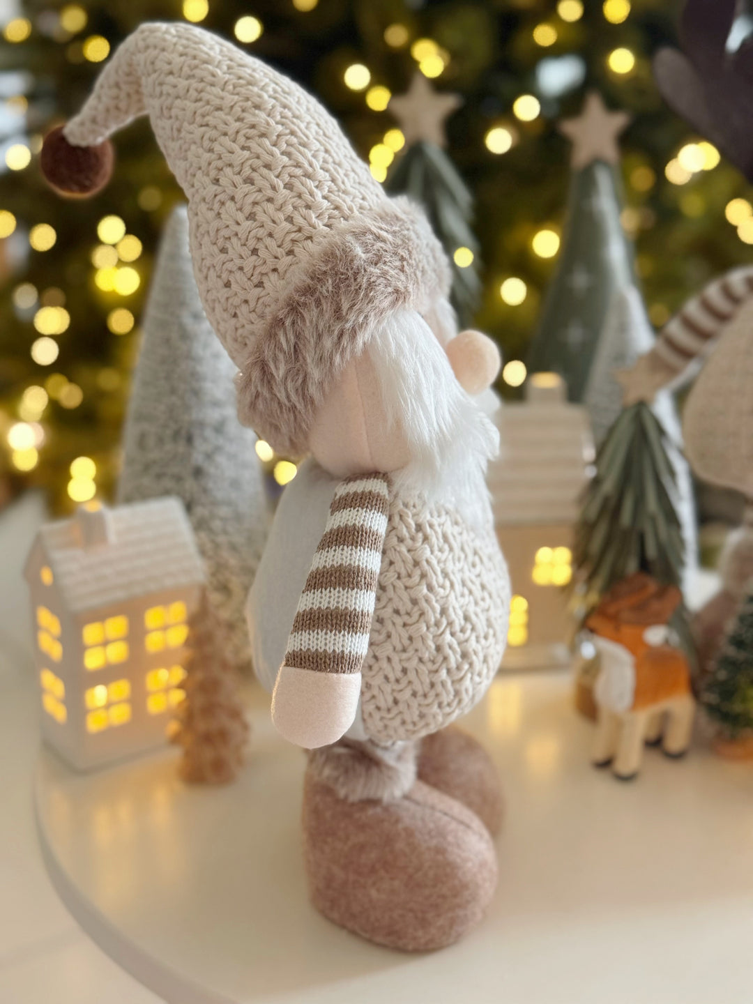 Cosy Christmas Stretch-Leg Friends (2 options)