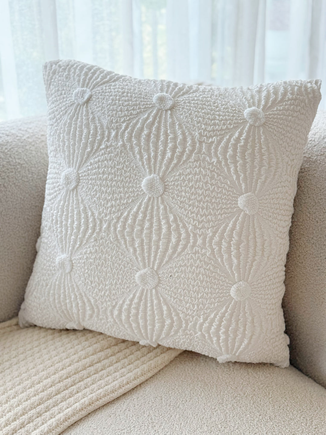Ripple Hug Cushion Cover