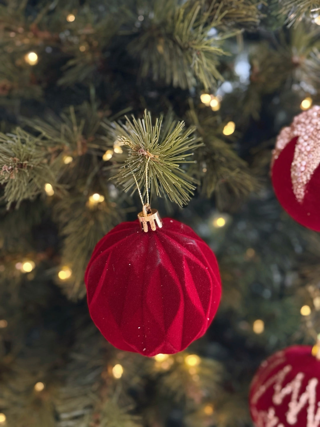 Red Velvet 8cm Bauble (set of 4)