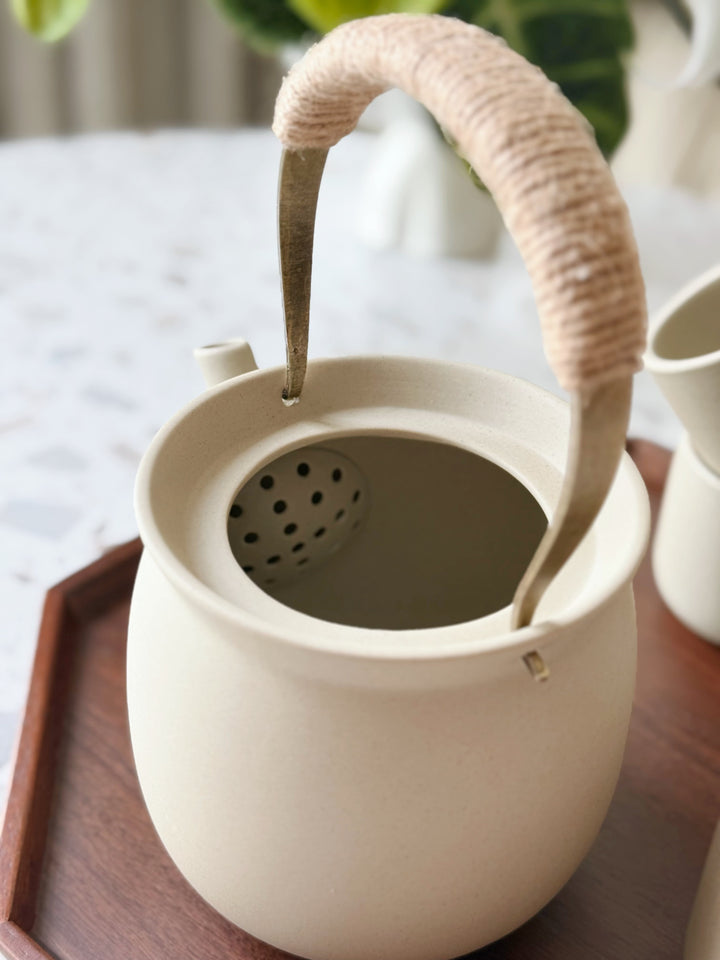 Hearth & Harvest Tea Set