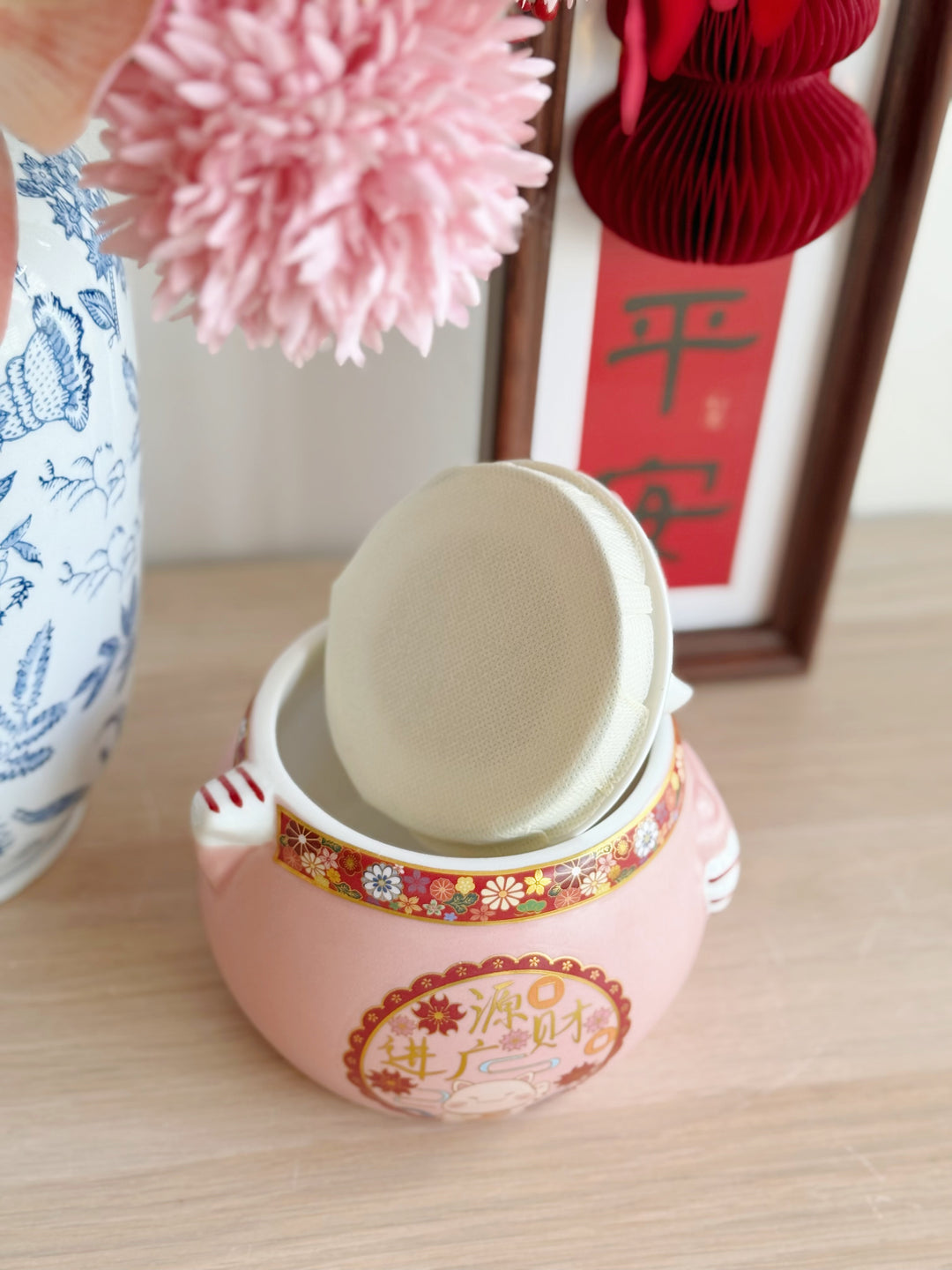 Smiling Fortune Cat Porcelain Storage Jar (2 options)
